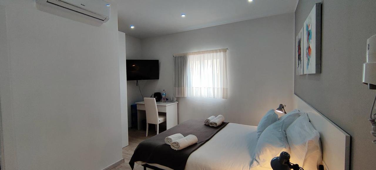 Villa Arjuza - Private Self Catering Bedrooms With Bathroom Is-Swieqi Exterior foto